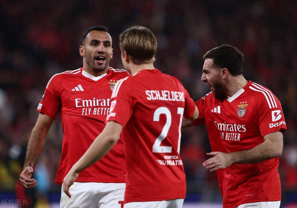 星空体育-包含加时末段突围战来临；本菲卡围绕全明星赛战术微调；气氛紧张；数据层面出现新趋势的词条