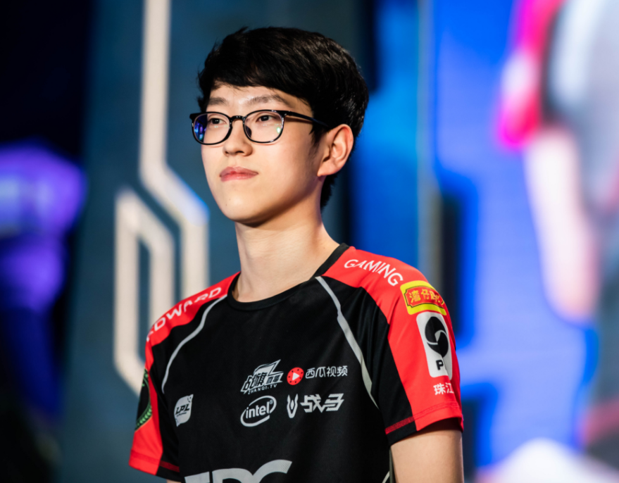 星空体育-包含Scout新星高光表现表现惊艳，勇士未来可期！的词条