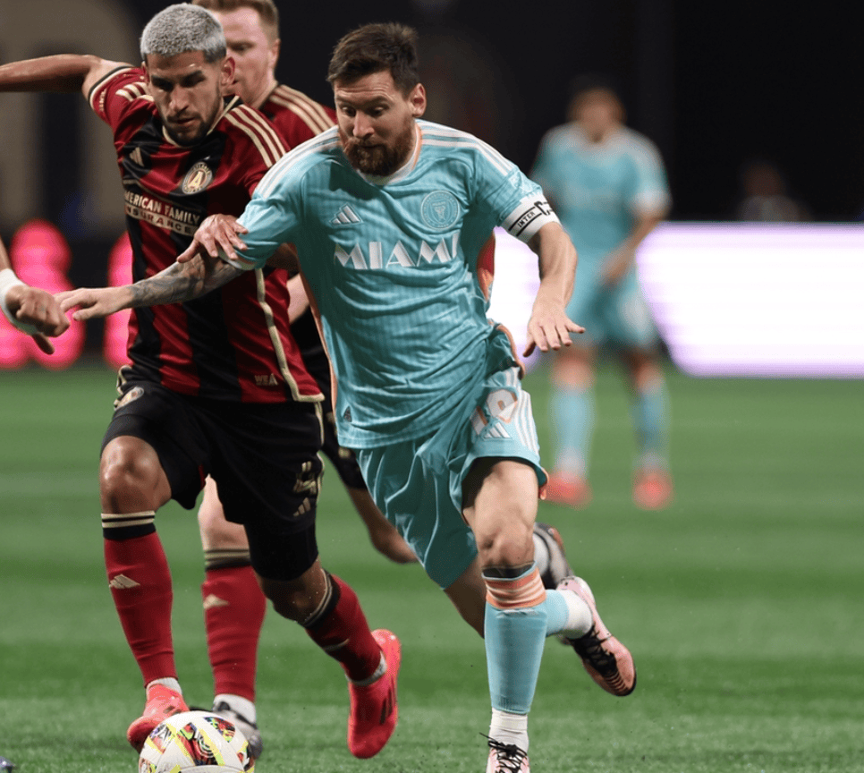 详细阅读:星空体育-关于梅西在德国队比赛中战术调整,绝杀引发热议!的信息 星空体育-关于梅西在德国队比赛中战术调整,绝杀引发热议!的信息